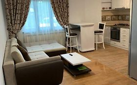 Apartament Micsunelelor cu parcare privată